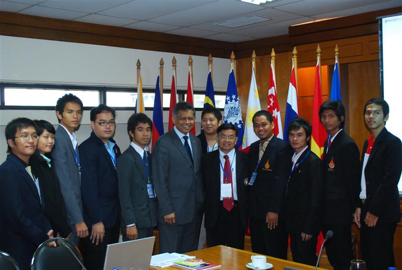 ../Picture/2552/DSC_0257 (Medium)(2).jpg